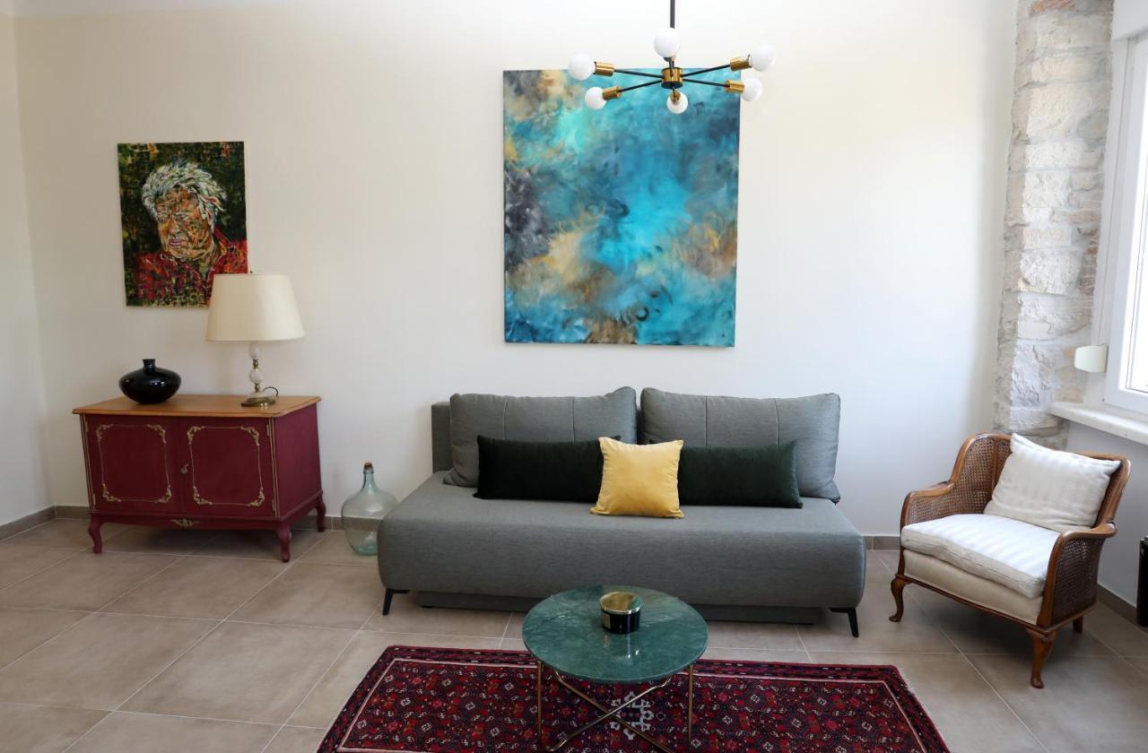 Apartman Kamala Pula Exteriör bild