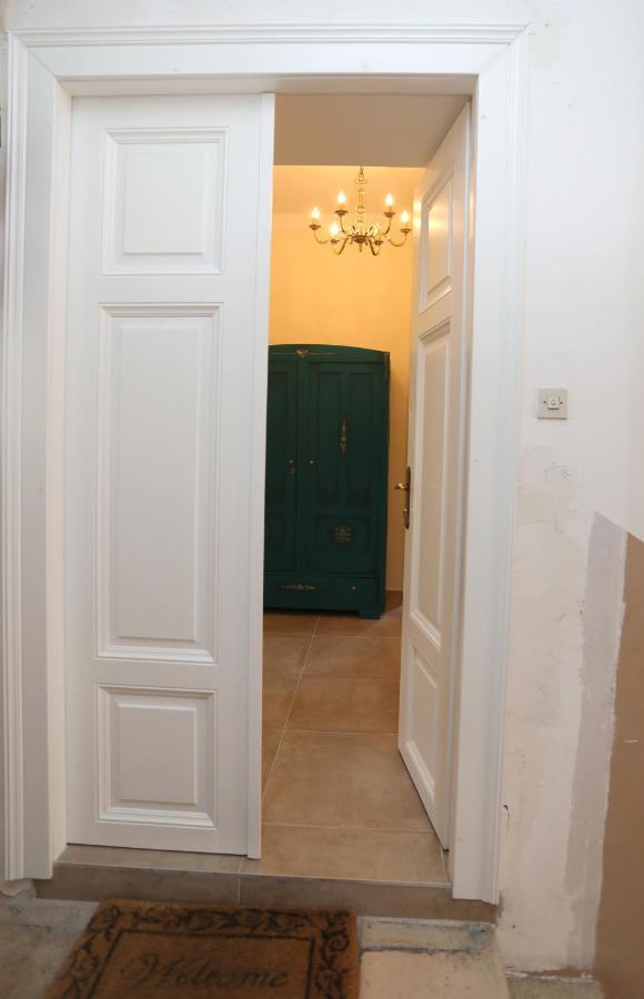 Apartman Kamala Pula Exteriör bild