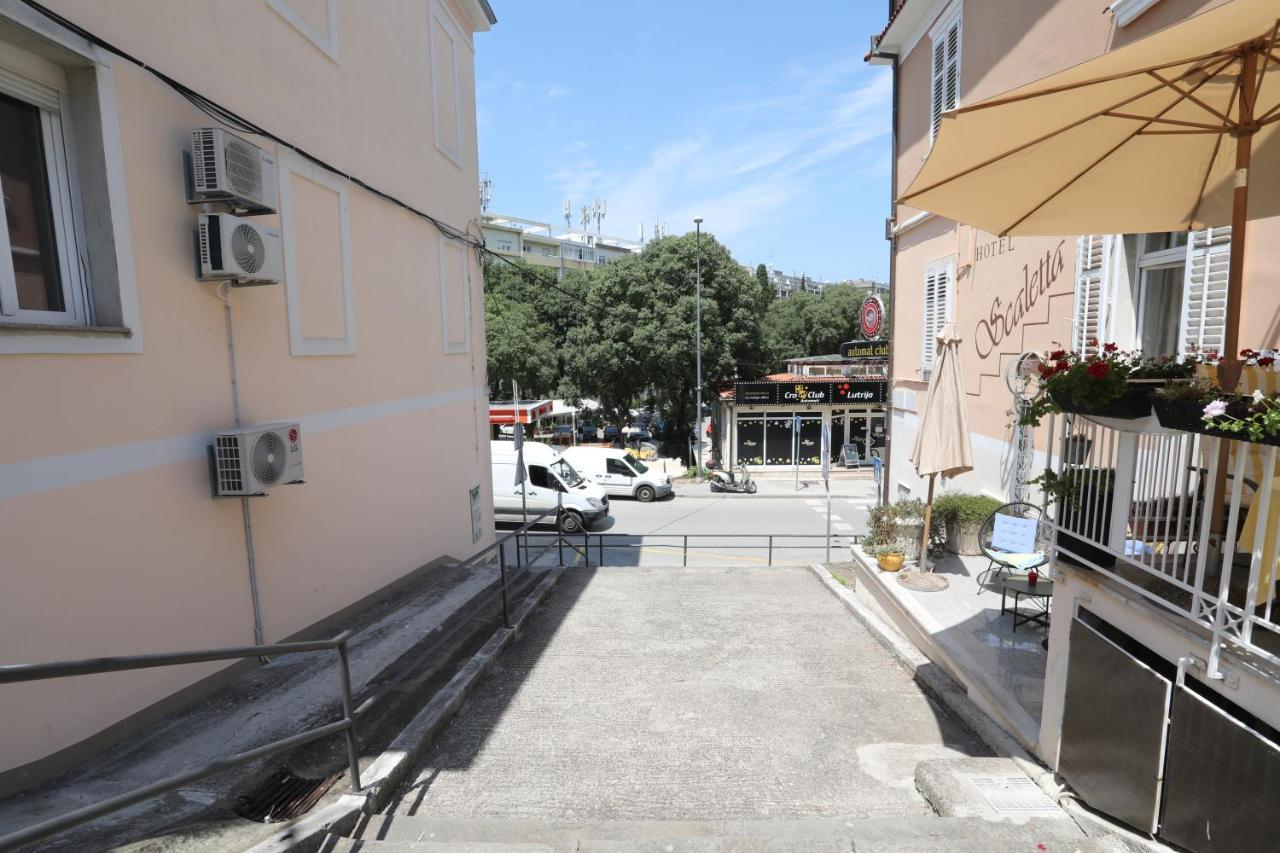 Apartman Kamala Pula Exteriör bild