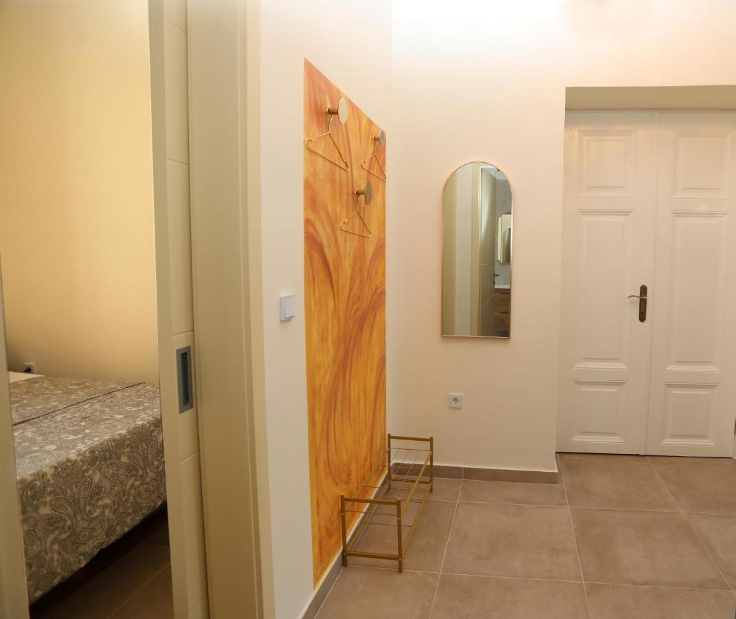 Apartman Kamala Pula Exteriör bild